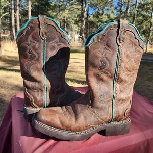 Womens 9.5B Justin Brown Western Cowboy Boots with Turquoise Accents
